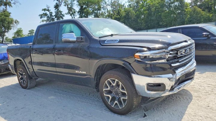 RAM 1500 Laramie 2026
