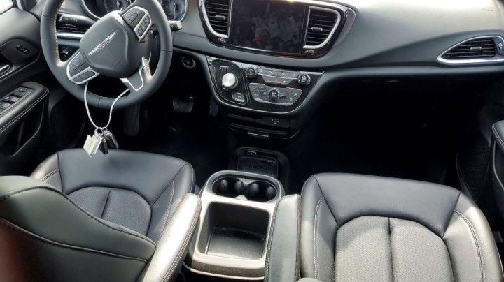 CHRYSLER Pacifica Select 2026