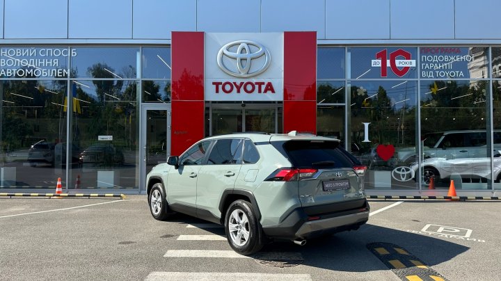 Toyota RAV4 Active 2021