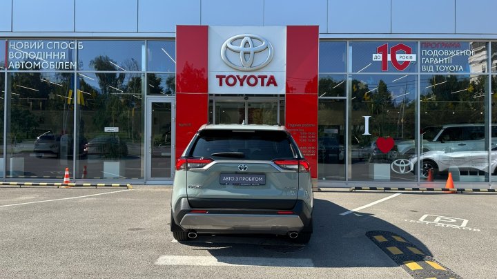 Toyota RAV4 Active 2021