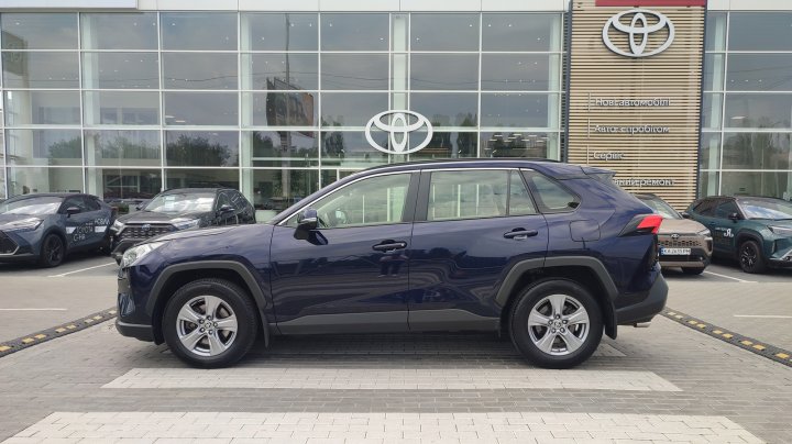 Toyota RAV4 Active 2022