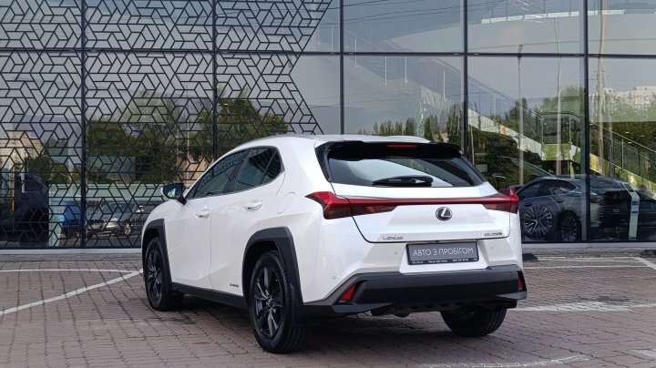 Lexus Ux Business + 2019