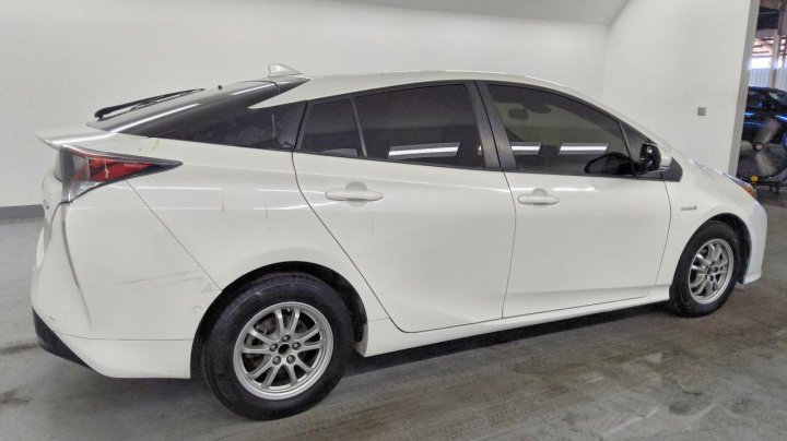 Toyota Prius Two 2018