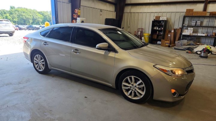 Toyota Avalon Xle 2015