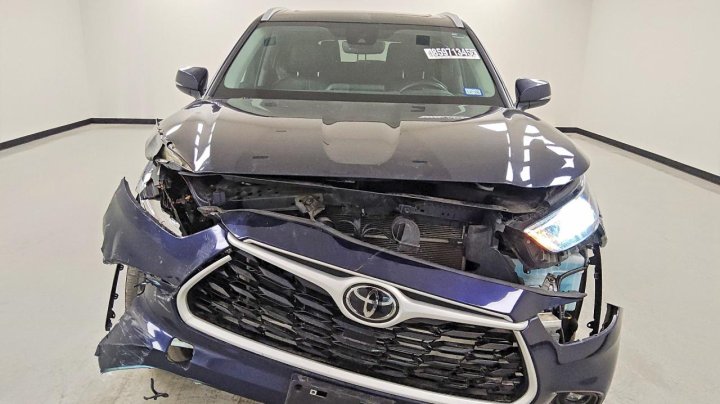 Toyota Highlander Xle 2024