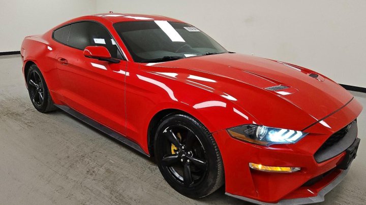 Ford MUSTANG Mustang 2020
