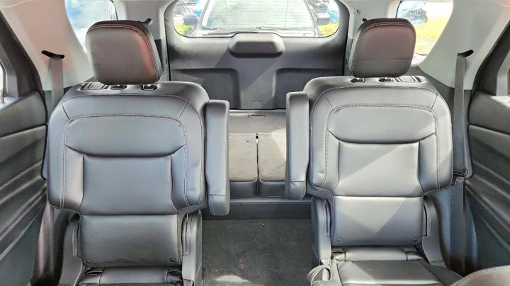Ford Explorer Xlt 2023