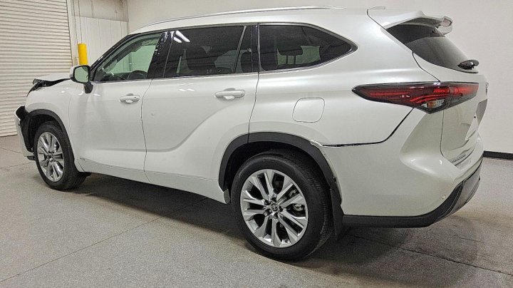 Toyota Highlander Hybrid Limited 2025