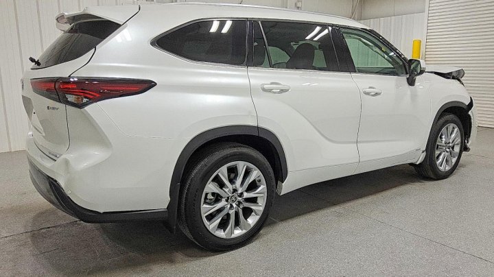 Toyota Highlander Hybrid Limited 2025