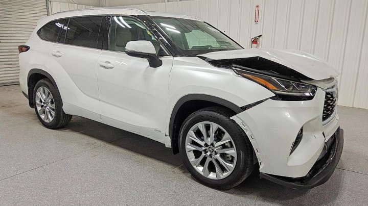 Toyota Highlander Hybrid Limited 2025