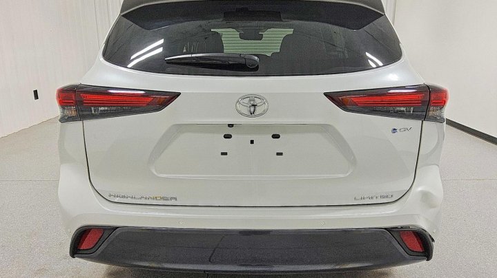 Toyota Highlander Hybrid Limited 2025