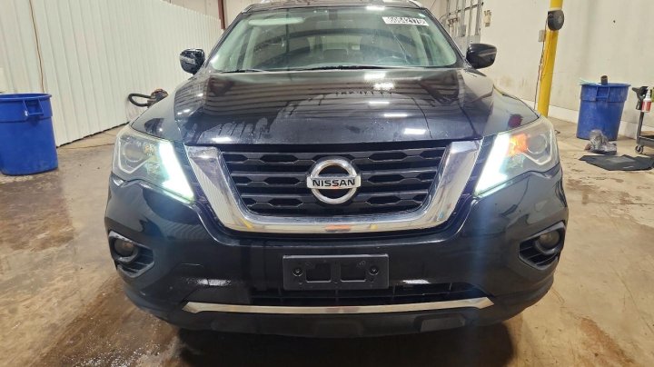 Nissan Pathfinder Sv 2017