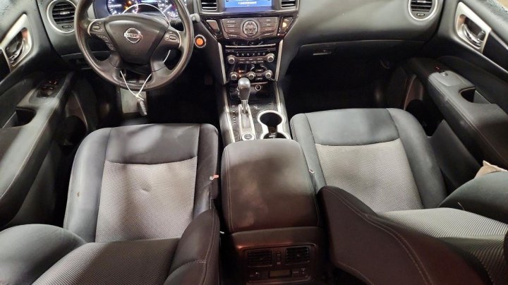 Nissan Pathfinder Sv 2017