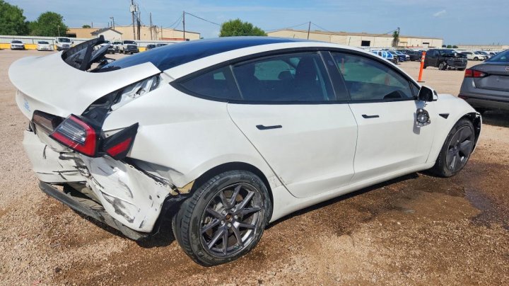 Tesla MODEL 3 2021