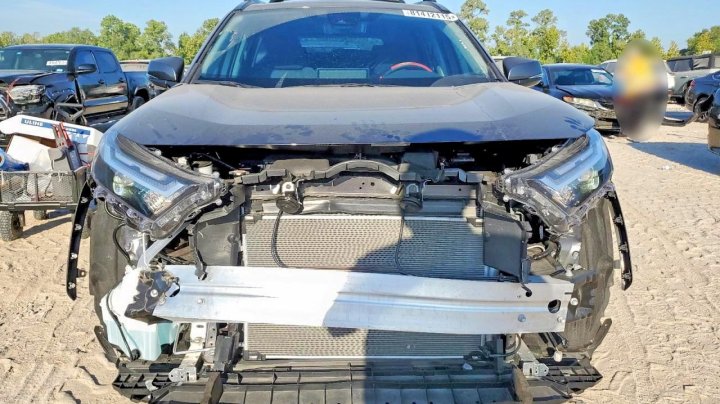 Toyota RAV4 Xle 2025