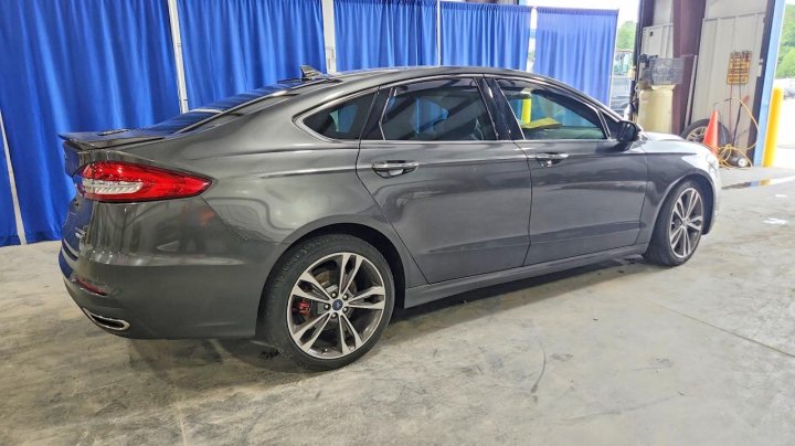 Ford FUSION Titanium 2020