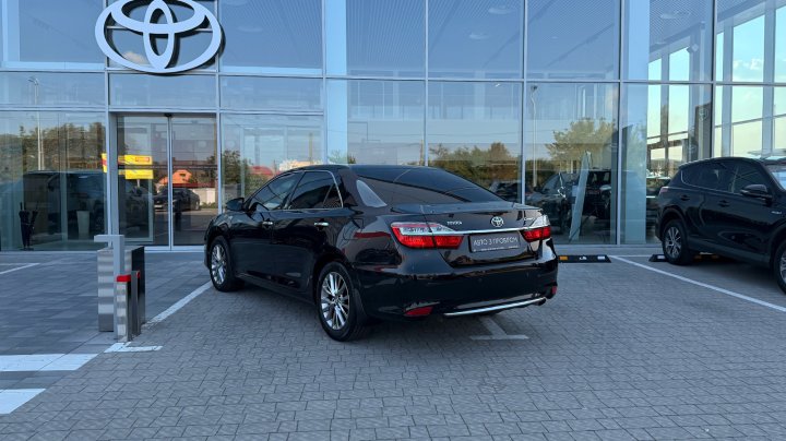 Toyota Camry Premium 2017