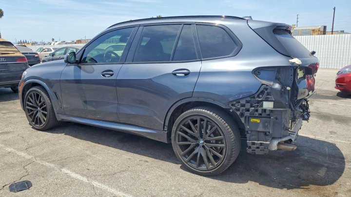 BMW X5 xDrive40i 2021