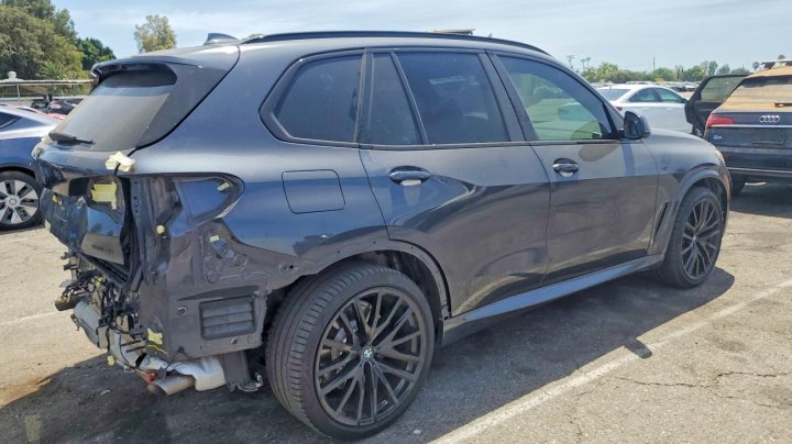 BMW X5 xDrive40i 2021
