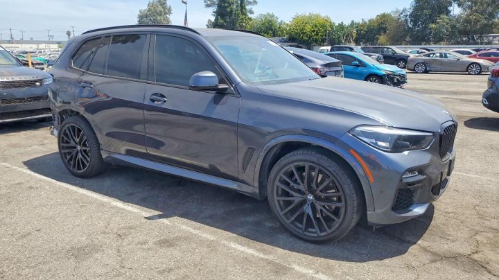 BMW X5 xDrive40i 2021