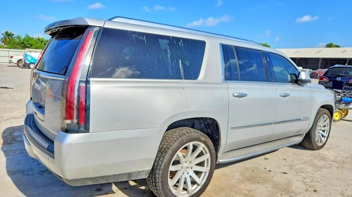 Cadillac Escalade Esv Luxury 2015