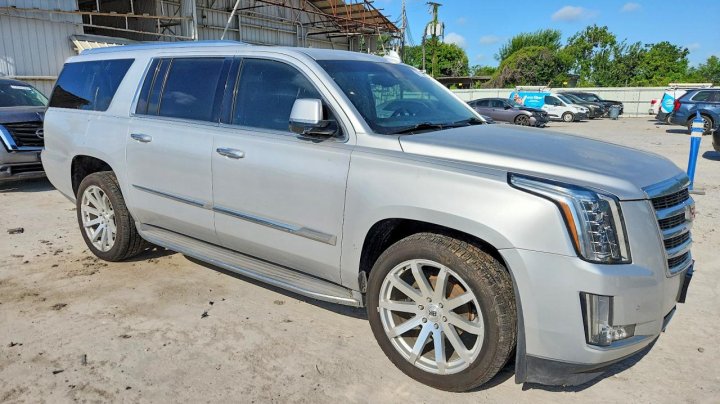 Cadillac Escalade Esv Luxury 2015