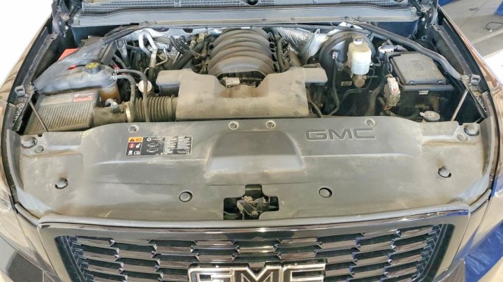 GMC YUKON Slt 2015