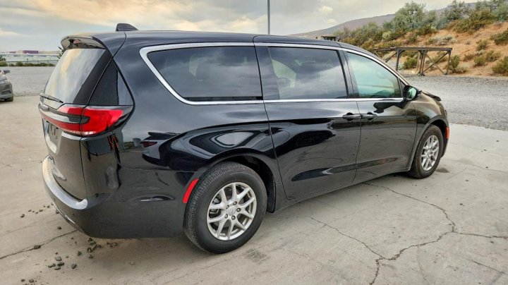 CHRYSLER Pacifica Select 2026