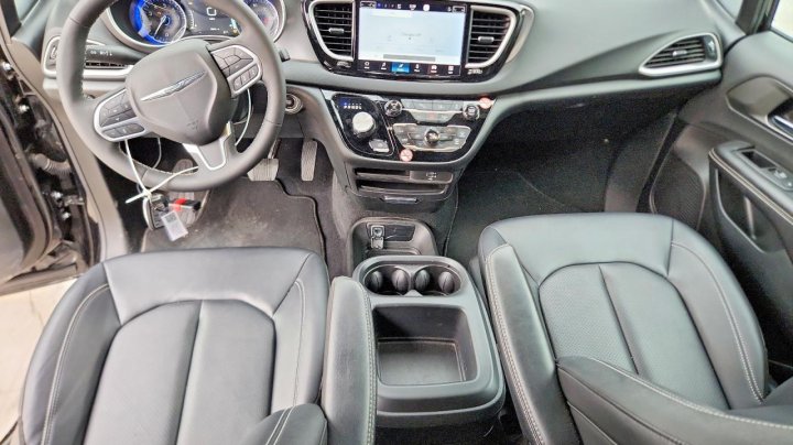 CHRYSLER Pacifica Select 2026