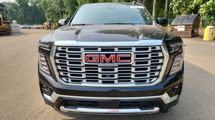 GMC YUKON Denali 2025