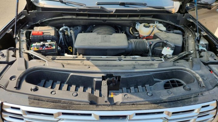 GMC YUKON Denali 2025