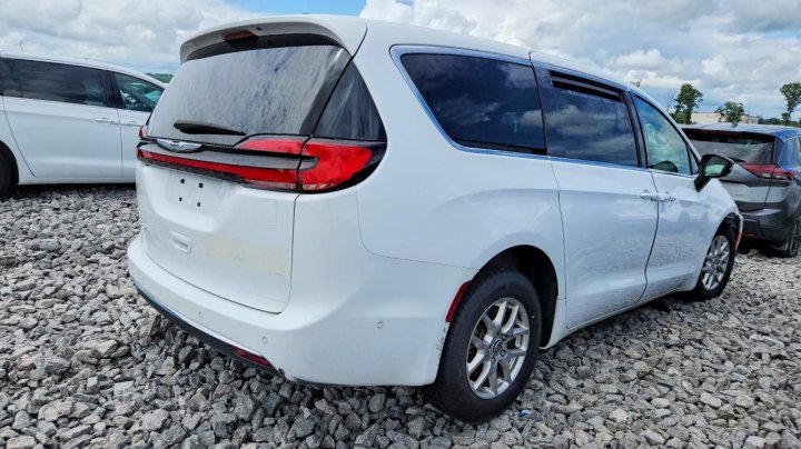 CHRYSLER Pacifica Select 2025