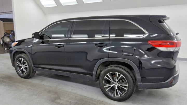Toyota Highlander Le 2019