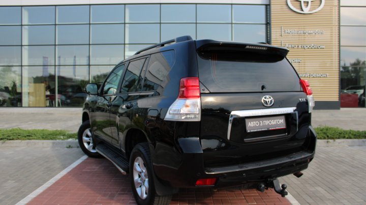 Toyota Land Cruiser Prado 2010
