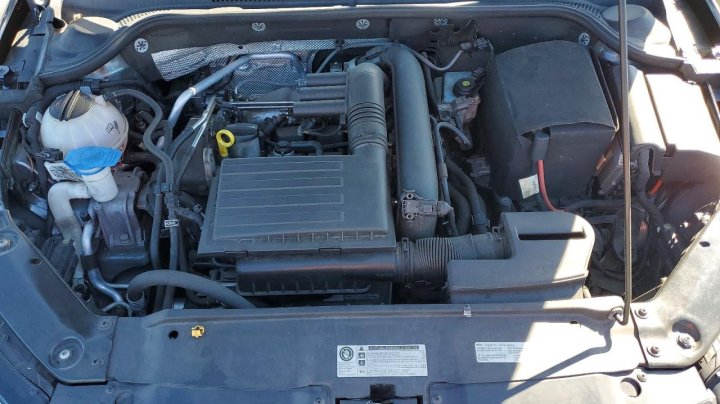 Volkswagen JETTA Se 2017