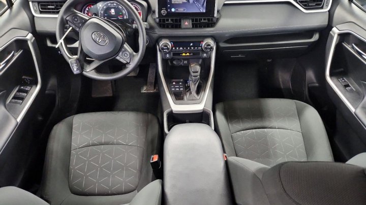 Toyota RAV4 Xle 2024
