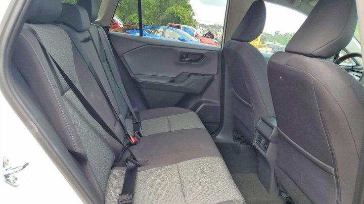 Toyota RAV4 Le 2026
