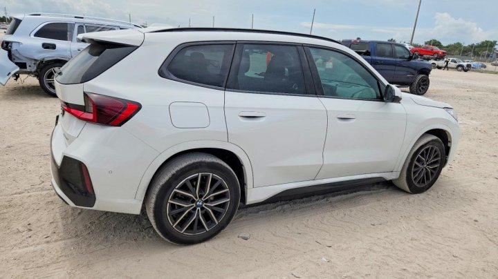 BMW B M W X Series X1 4d Suv 28i xDrive Msport 2026