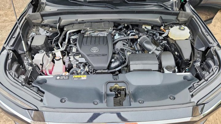 Toyota GRAND Highlander Hybrid Max Limited 2025