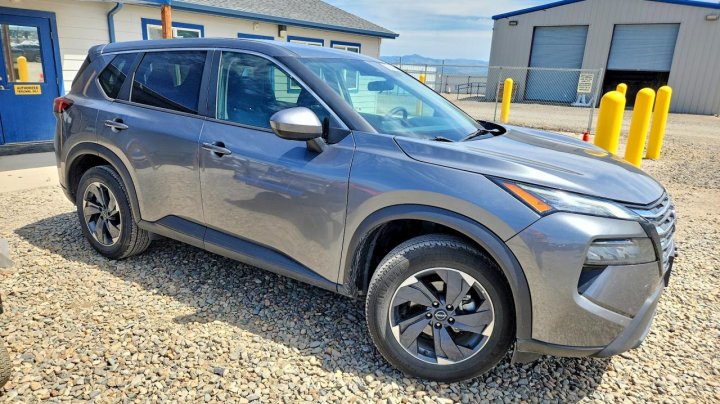 Nissan ROGUE Sv 2024
