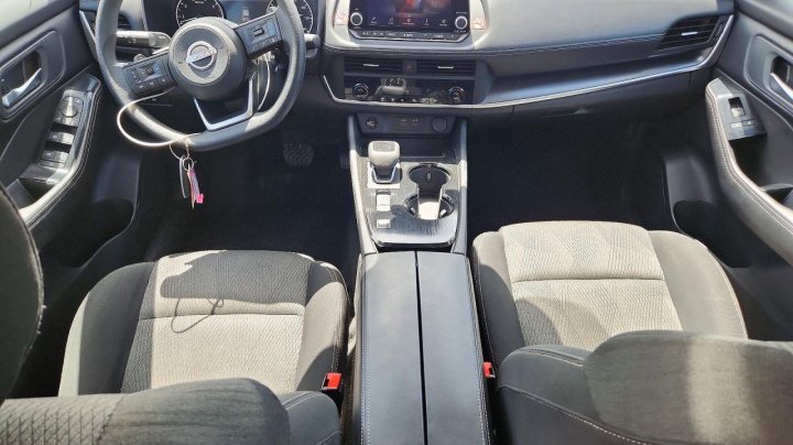 Nissan ROGUE Sv 2024