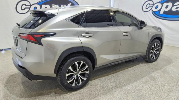 Lexus NX 200t Base/200t F Sport 2017