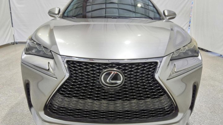 Lexus NX 200t Base/200t F Sport 2017