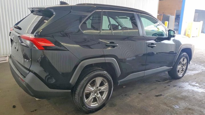 Toyota RAV4 Xle 2025