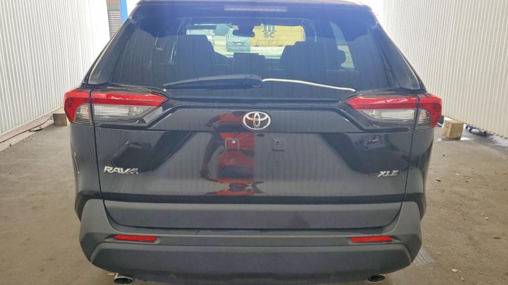 Toyota RAV4 Xle 2025