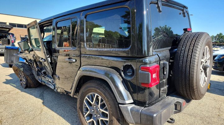 JEEP WRANGLER Sahara 2025