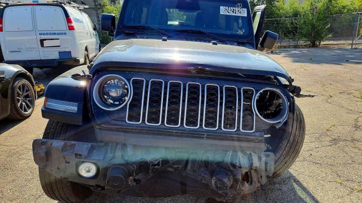 JEEP WRANGLER Sahara 2025
