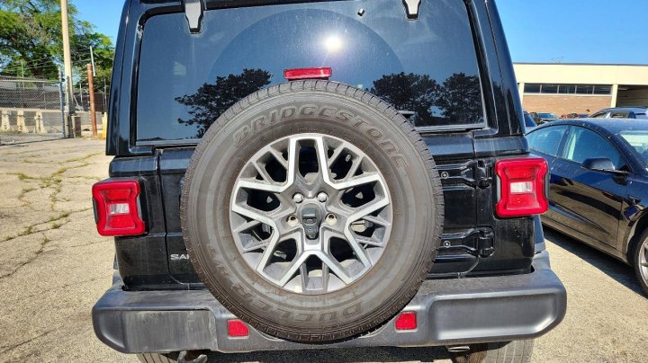 JEEP WRANGLER Sahara 2025