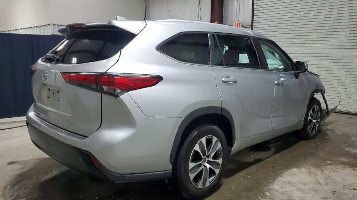 Toyota Highlander Xle 2023