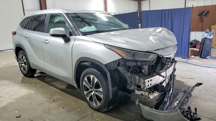 Toyota Highlander Xle 2023